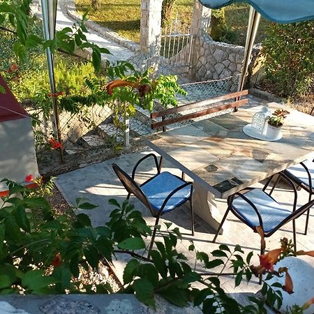 Apartments Dora And Tonka Krk Porat  Extérieur photo