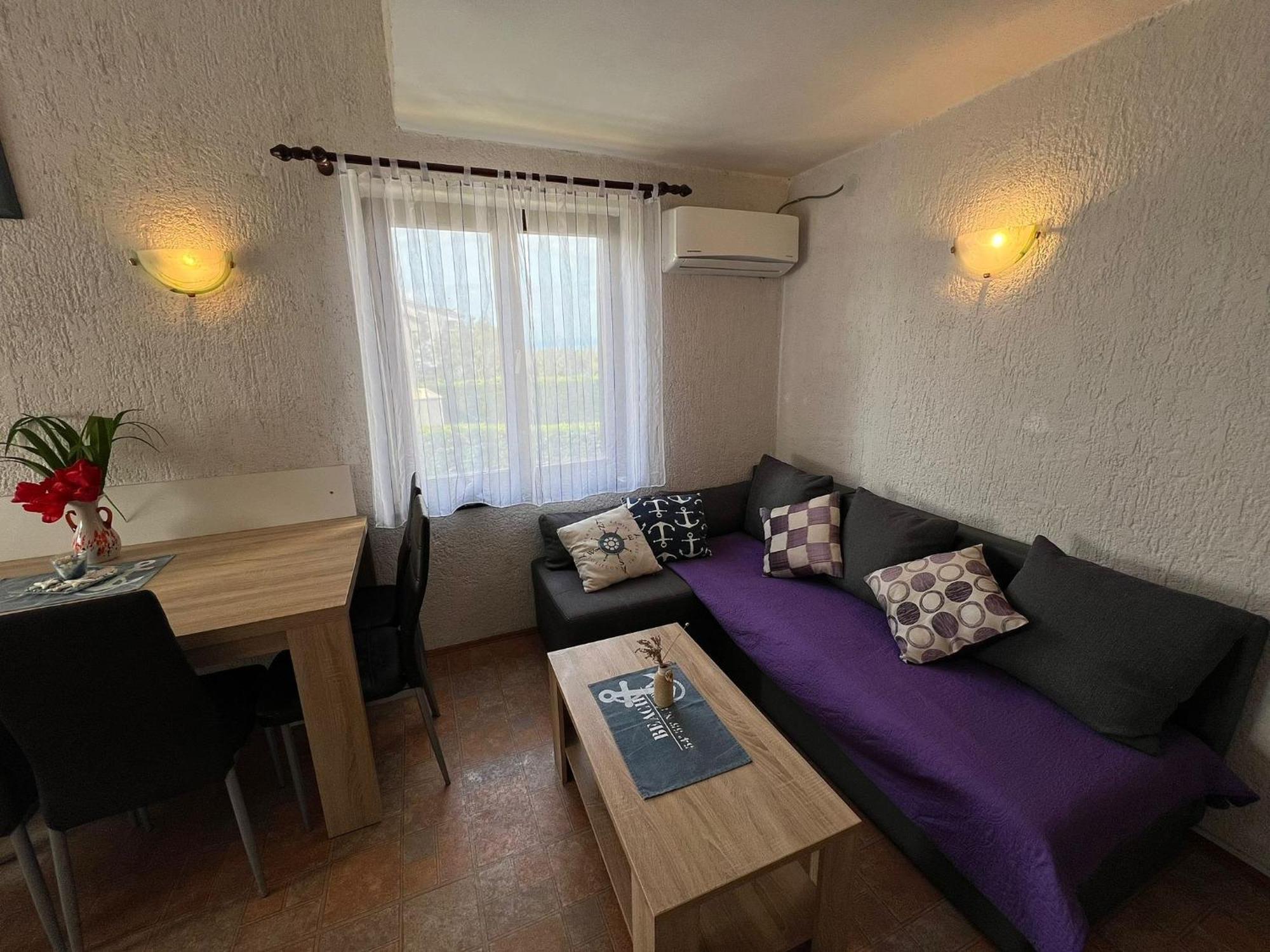 Apartments Dora And Tonka Krk Porat  Extérieur photo