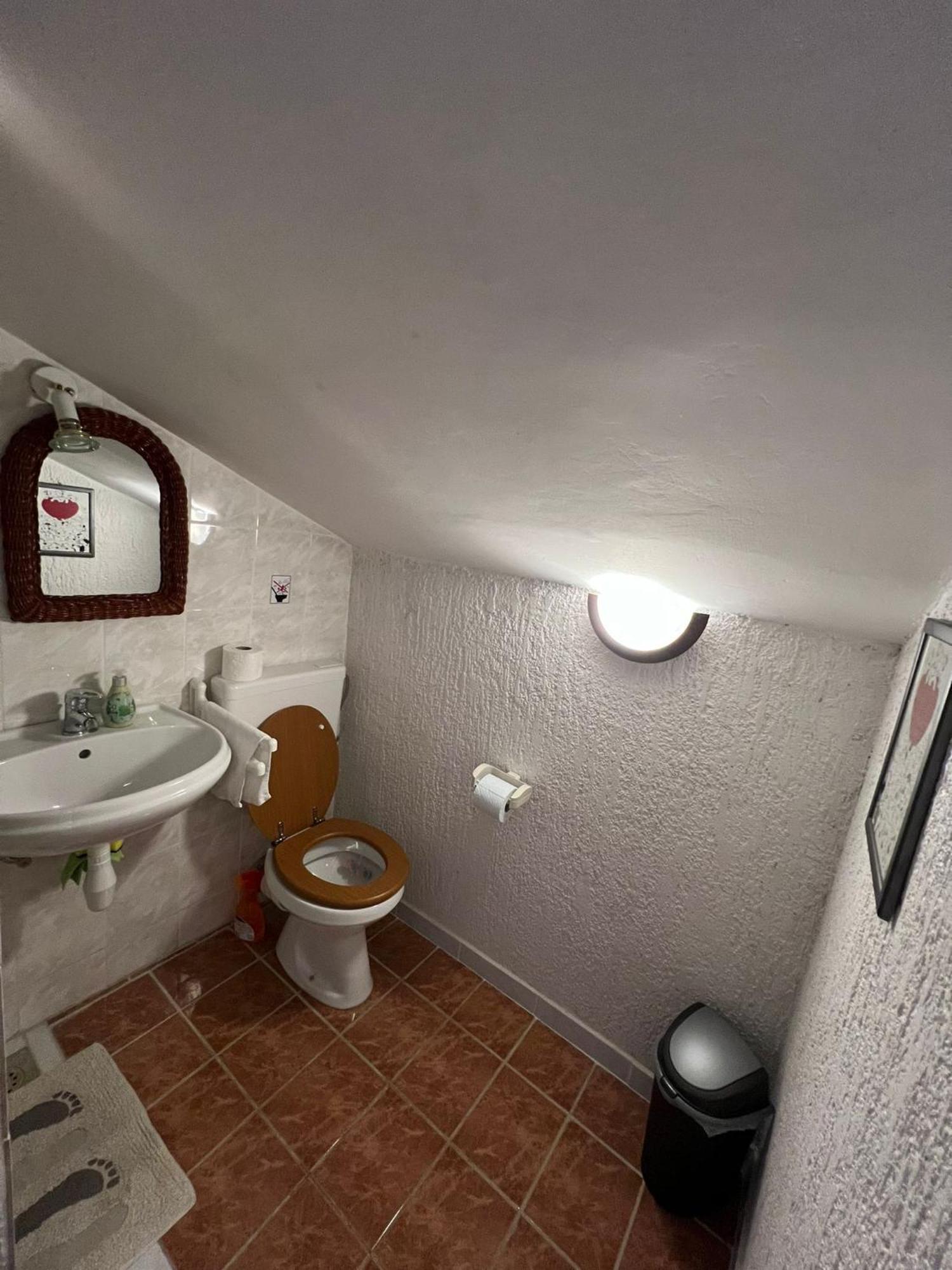 Apartments Dora And Tonka Krk Porat  Extérieur photo