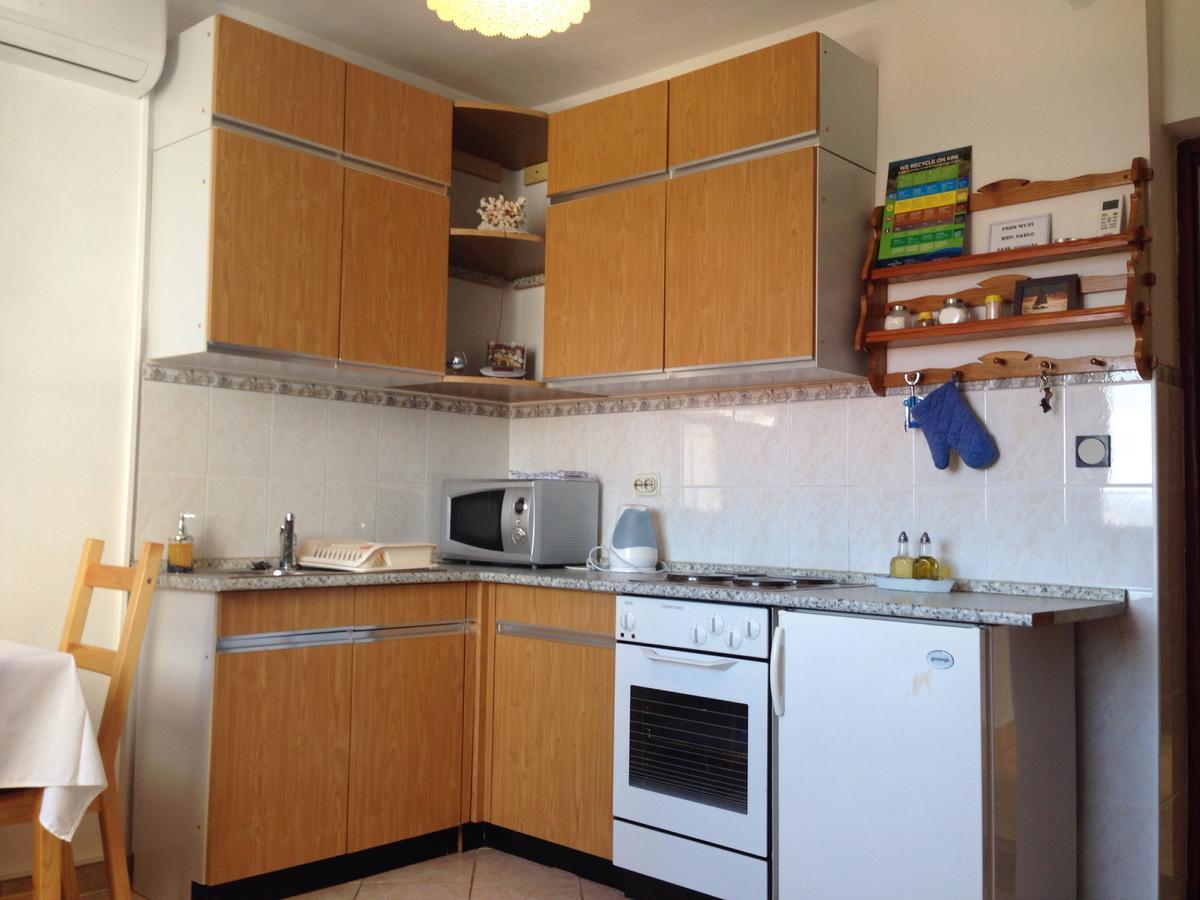 Apartments Dora And Tonka Krk Porat  Extérieur photo