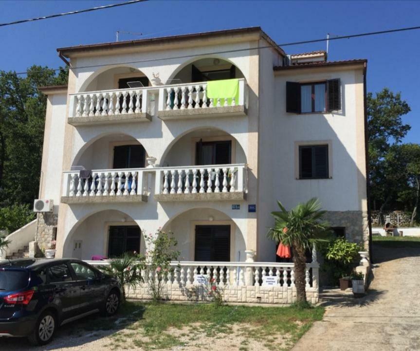 Apartments Dora And Tonka Krk Porat  Extérieur photo